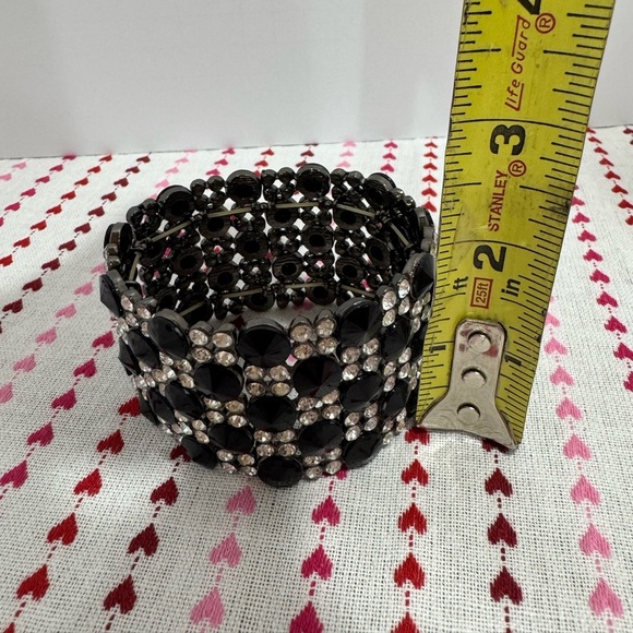 Black and Silver Beaded cuff Bracelet with stretch - Picture 6 of 6